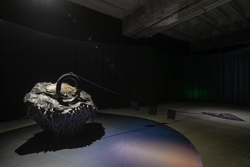 《NP Contingency Altar》, 2018<br>Timur Si - Qin